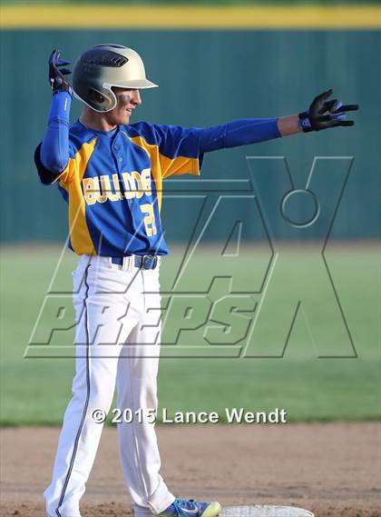 Thumbnail 2 in Dove Creek vs. Granada (CHSAA 1A Final) photogallery.