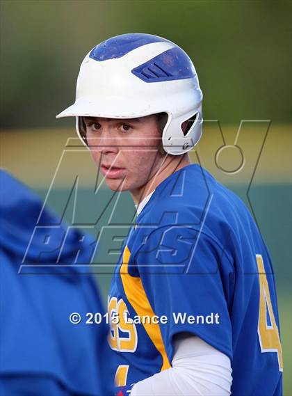 Thumbnail 2 in Dove Creek vs. Granada (CHSAA 1A Final) photogallery.