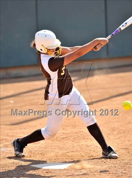 Thumbnail 3 in Chino vs. Don Lugo (CIF SS D2 Final) photogallery.