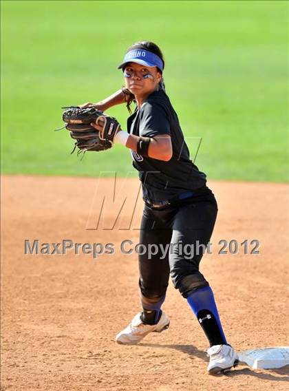 Thumbnail 3 in Chino vs. Don Lugo (CIF SS D2 Final) photogallery.