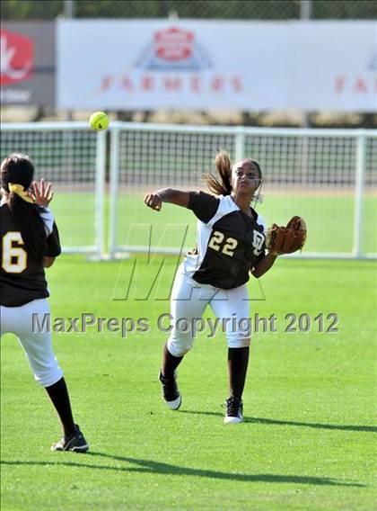 Thumbnail 2 in Chino vs. Don Lugo (CIF SS D2 Final) photogallery.