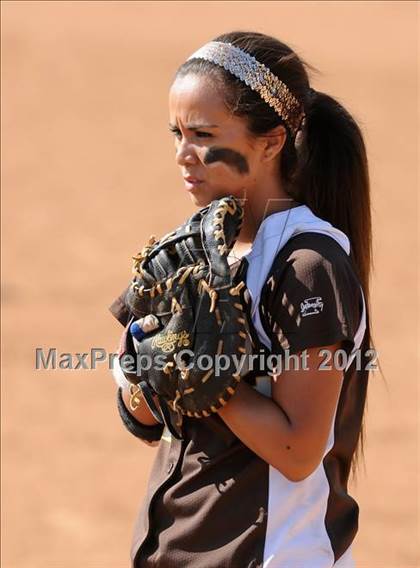 Thumbnail 3 in Chino vs. Don Lugo (CIF SS D2 Final) photogallery.