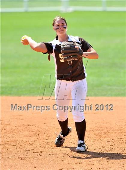 Thumbnail 2 in Chino vs. Don Lugo (CIF SS D2 Final) photogallery.