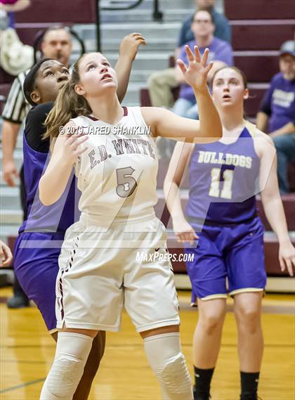 Thumbnail 3 in Ascension Catholic @ E.D. White photogallery.
