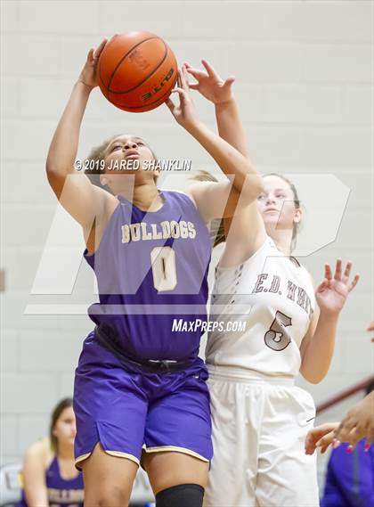 Thumbnail 1 in Ascension Catholic @ E.D. White photogallery.