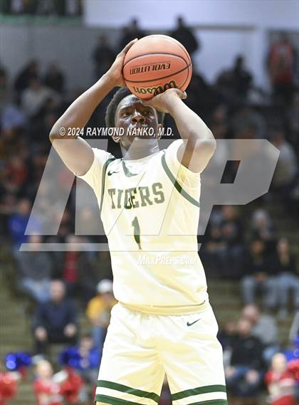 Thumbnail 2 in Kokomo vs Indianapolis Crispus Attucks (Hall of Fame Game)  photogallery.