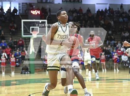 Thumbnail 2 in Kokomo vs Indianapolis Crispus Attucks (Hall of Fame Game)  photogallery.