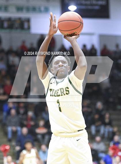 Thumbnail 3 in Kokomo vs Indianapolis Crispus Attucks (Hall of Fame Game)  photogallery.
