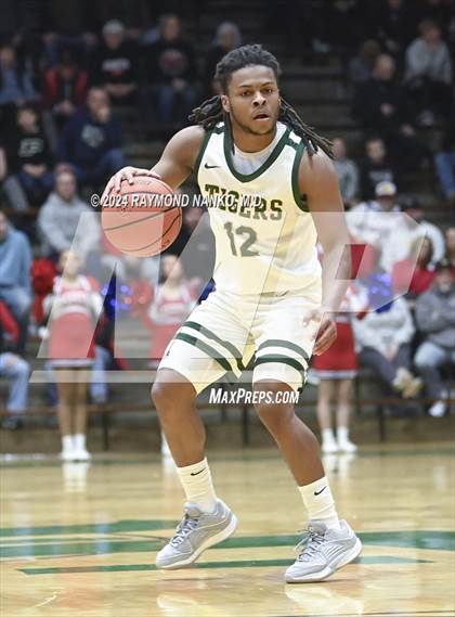 Thumbnail 2 in Kokomo vs Indianapolis Crispus Attucks (Hall of Fame Game)  photogallery.