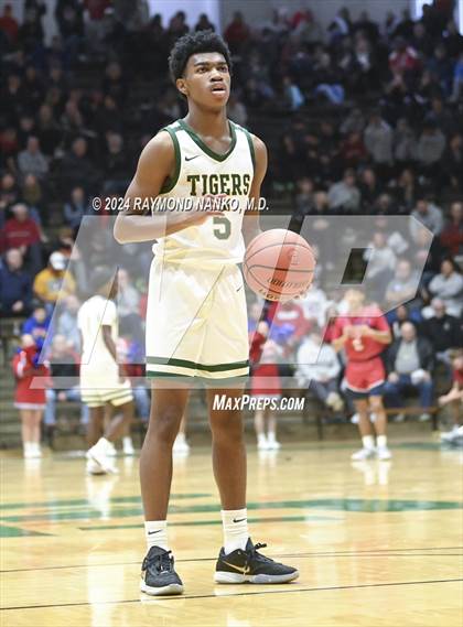 Thumbnail 3 in Kokomo vs Indianapolis Crispus Attucks (Hall of Fame Game)  photogallery.