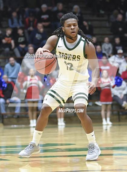 Thumbnail 3 in Kokomo vs Indianapolis Crispus Attucks (Hall of Fame Game)  photogallery.