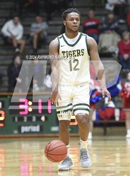 Thumbnail 3 in Kokomo vs Indianapolis Crispus Attucks (Hall of Fame Game)  photogallery.