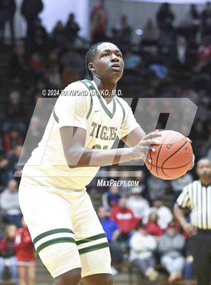 Thumbnail 2 in Kokomo vs Indianapolis Crispus Attucks (Hall of Fame Game)  photogallery.