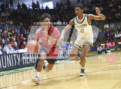 Thumbnail 3 in Kokomo vs Indianapolis Crispus Attucks (Hall of Fame Game)  photogallery.