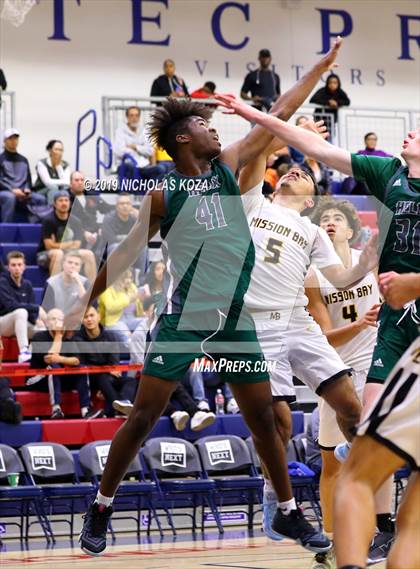 Thumbnail 2 in Helix vs. Mission Bay (San Diego Tip-Off Challenge) photogallery.
