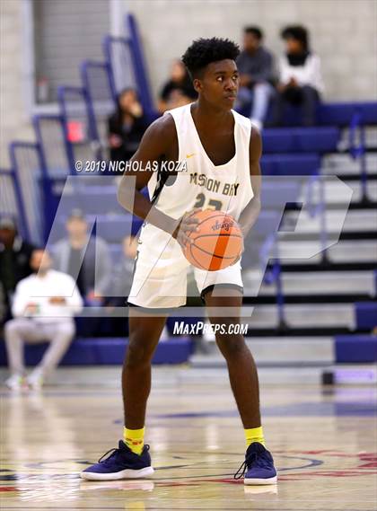 Thumbnail 2 in Helix vs. Mission Bay (San Diego Tip-Off Challenge) photogallery.