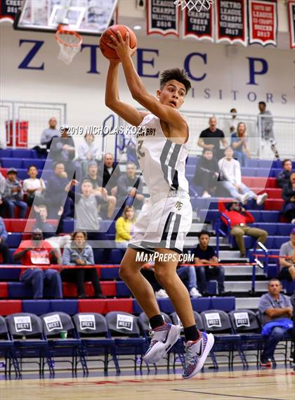 Thumbnail 2 in Helix vs. Mission Bay (San Diego Tip-Off Challenge) photogallery.