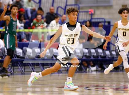 Thumbnail 2 in Helix vs. Mission Bay (San Diego Tip-Off Challenge) photogallery.
