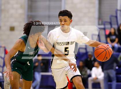 Thumbnail 3 in Helix vs. Mission Bay (San Diego Tip-Off Challenge) photogallery.
