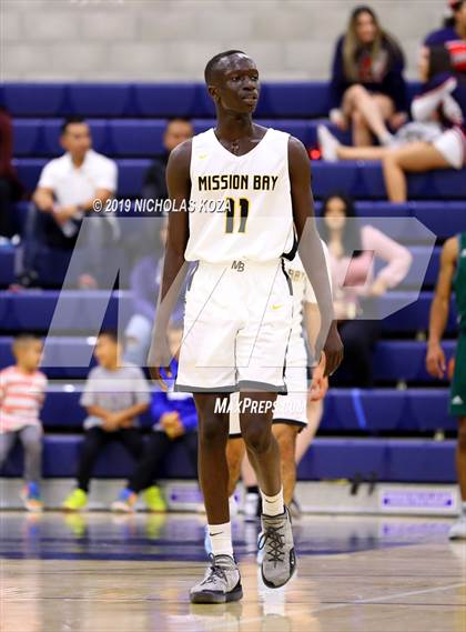 Thumbnail 2 in Helix vs. Mission Bay (San Diego Tip-Off Challenge) photogallery.