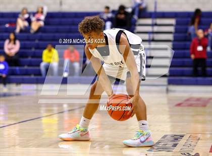 Thumbnail 3 in Helix vs. Mission Bay (San Diego Tip-Off Challenge) photogallery.