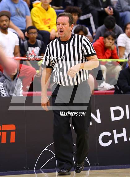 Thumbnail 2 in Helix vs. Mission Bay (San Diego Tip-Off Challenge) photogallery.