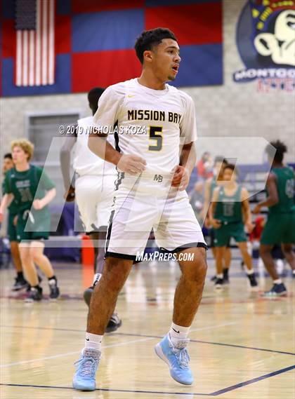 Thumbnail 1 in Helix vs. Mission Bay (San Diego Tip-Off Challenge) photogallery.