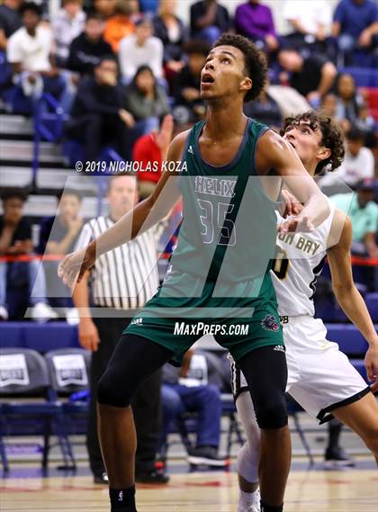 Thumbnail 2 in Helix vs. Mission Bay (San Diego Tip-Off Challenge) photogallery.