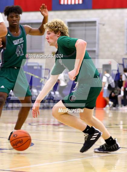 Thumbnail 2 in Helix vs. Mission Bay (San Diego Tip-Off Challenge) photogallery.