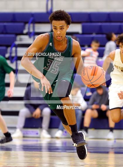 Thumbnail 3 in Helix vs. Mission Bay (San Diego Tip-Off Challenge) photogallery.