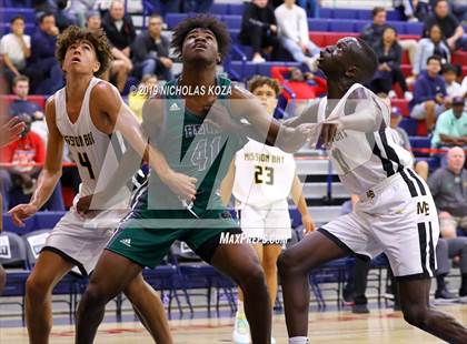 Thumbnail 1 in Helix vs. Mission Bay (San Diego Tip-Off Challenge) photogallery.