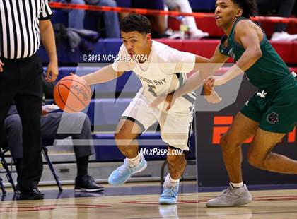 Thumbnail 2 in Helix vs. Mission Bay (San Diego Tip-Off Challenge) photogallery.
