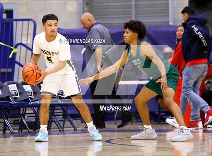 Thumbnail 2 in Helix vs. Mission Bay (San Diego Tip-Off Challenge) photogallery.