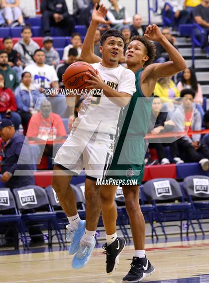 Thumbnail 3 in Helix vs. Mission Bay (San Diego Tip-Off Challenge) photogallery.