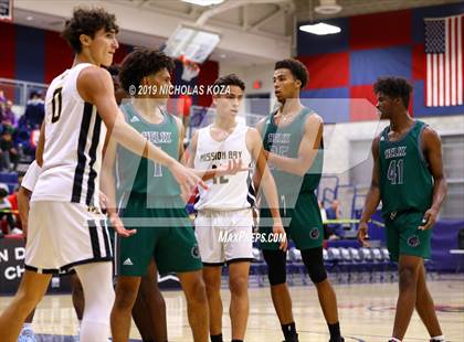 Thumbnail 2 in Helix vs. Mission Bay (San Diego Tip-Off Challenge) photogallery.