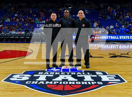 Thumbnail 1 in Silsbee vs Oak Cliff Faith Family Academy (UIL 4A Basketball Final) photogallery.