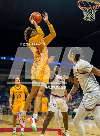 Thumbnail 3 in Silsbee vs Oak Cliff Faith Family Academy (UIL 4A Basketball Final) photogallery.