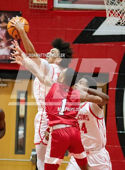 Thumbnail 1 in Seventy-First vs Jacksonville (NCHSAA 3A - Second Round) photogallery.