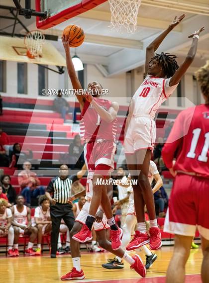 Thumbnail 2 in Seventy-First vs Jacksonville (NCHSAA 3A - Second Round) photogallery.