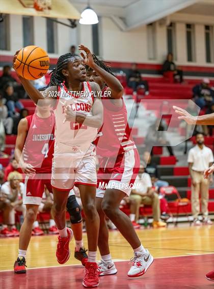 Thumbnail 1 in Seventy-First vs Jacksonville (NCHSAA 3A - Second Round) photogallery.