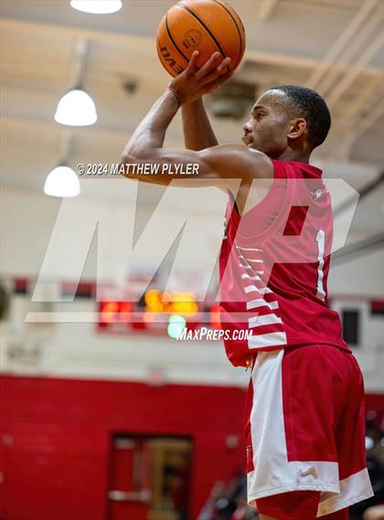 Thumbnail 2 in Seventy-First vs Jacksonville (NCHSAA 3A - Second Round) photogallery.