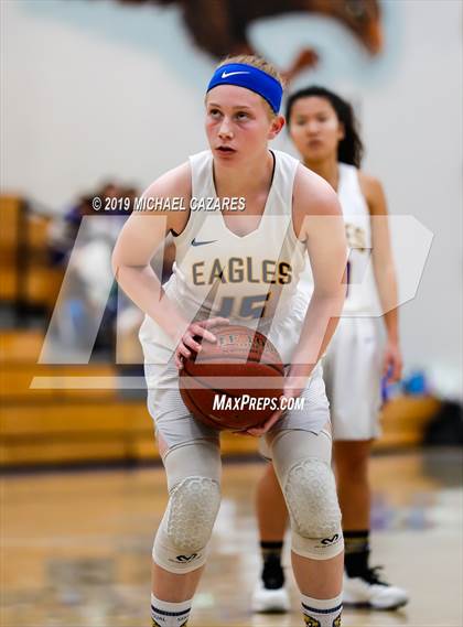 Thumbnail 1 in Fallbrook @ San Pasqual photogallery.