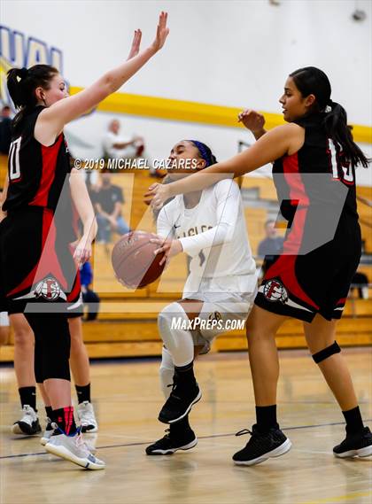 Thumbnail 1 in Fallbrook @ San Pasqual photogallery.