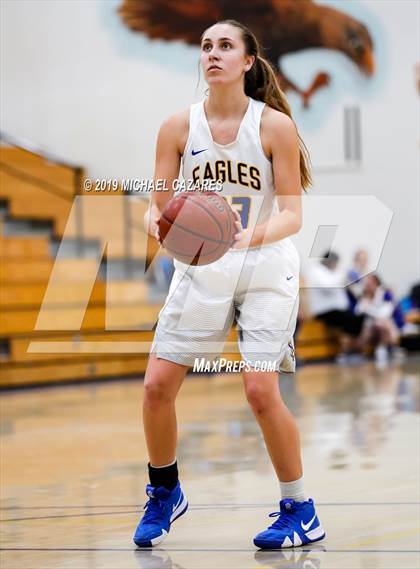 Thumbnail 3 in Fallbrook @ San Pasqual photogallery.