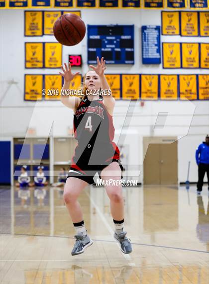 Thumbnail 3 in Fallbrook @ San Pasqual photogallery.