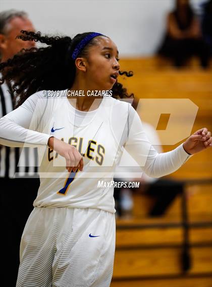 Thumbnail 3 in Fallbrook @ San Pasqual photogallery.