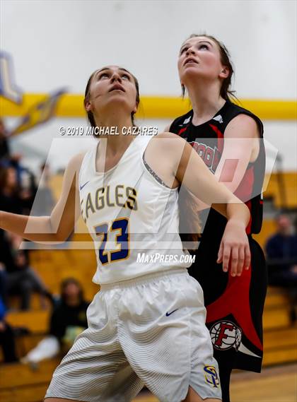 Thumbnail 1 in Fallbrook @ San Pasqual photogallery.