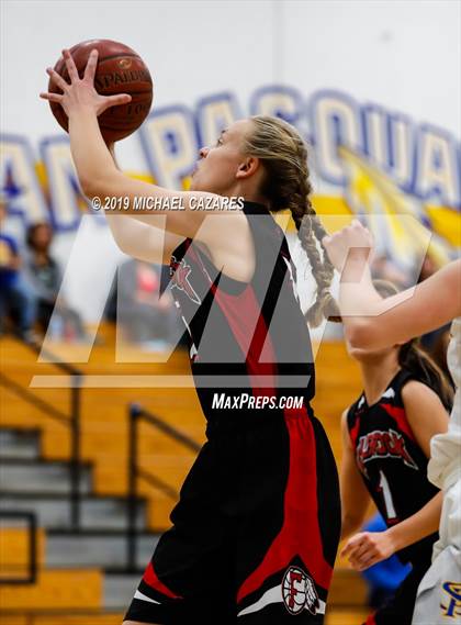 Thumbnail 1 in Fallbrook @ San Pasqual photogallery.