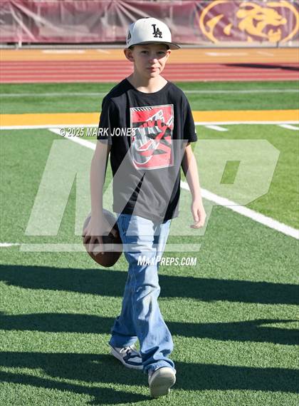 Thumbnail 2 in St. Johns vs. Scottsdale Christian Academy (AIA 2A Final) photogallery.