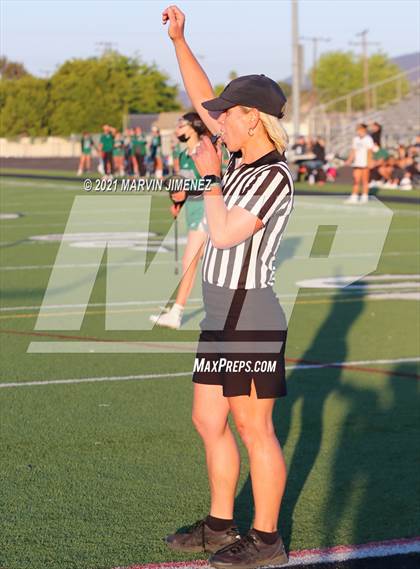 Thumbnail 1 in Royal vs. Murrieta Mesa photogallery.